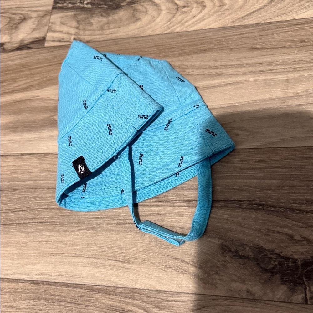 Volcom Light Blue Button-Up - Picture 3 of 4
